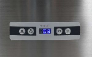 VITRINA FRIGO. PRAJITURI 400L 68X68X1753